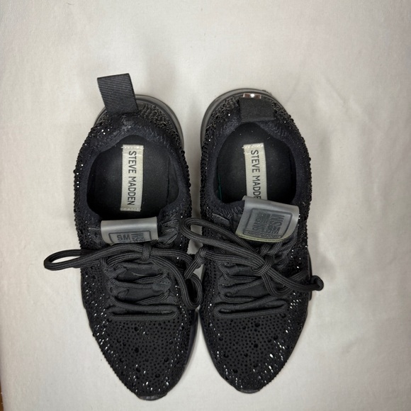 Steve Madden Black Athletic Shoes - Picture 2 of 9
